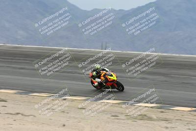 media/Nov-15-2025-Race Pace (Sat) [[8de605a2d8]]/Non Verified Riders (1st 20 Minutes)/Bowl (1015am)/